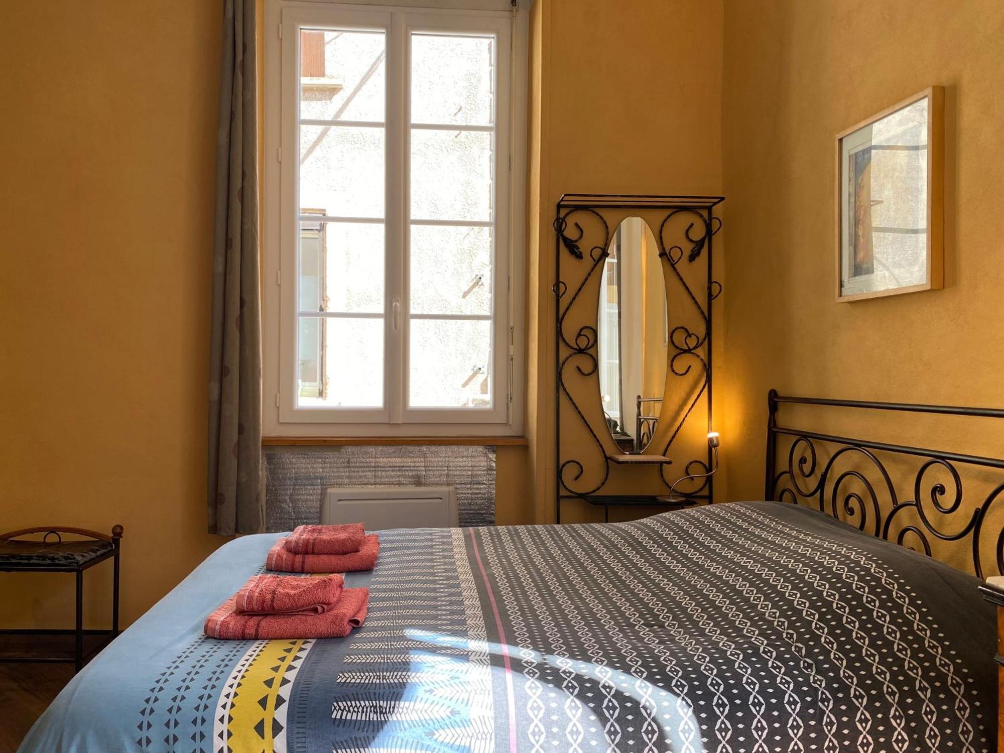Residence Verdi - Appartements Meubles En Centre Ville Bedarieux Luaran gambar
