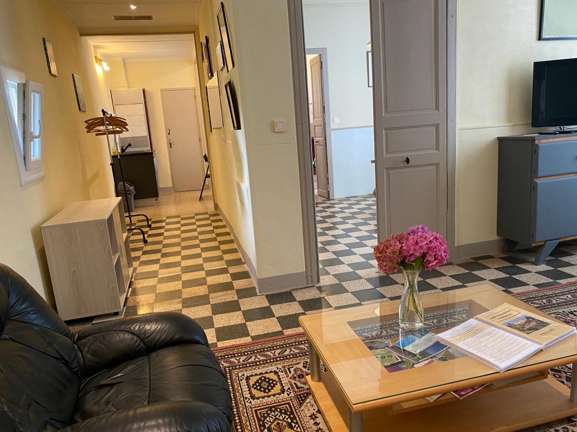 Residence Verdi - Appartements Meubles En Centre Ville Bedarieux Luaran gambar
