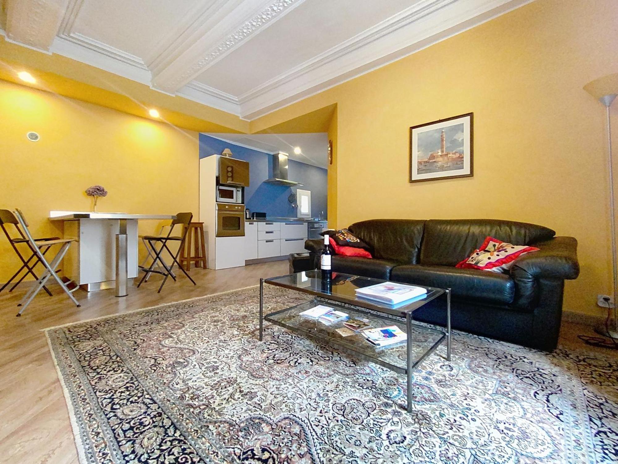 Residence Verdi - Appartements Meubles En Centre Ville Bedarieux Luaran gambar