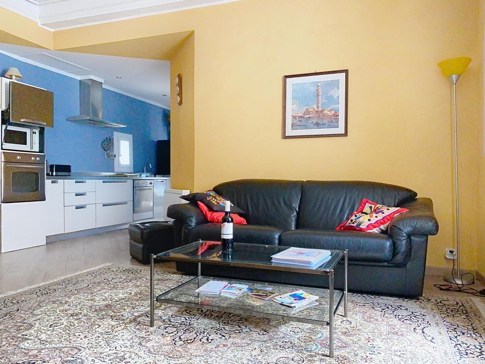 Residence Verdi - Appartements Meubles En Centre Ville Bedarieux Luaran gambar