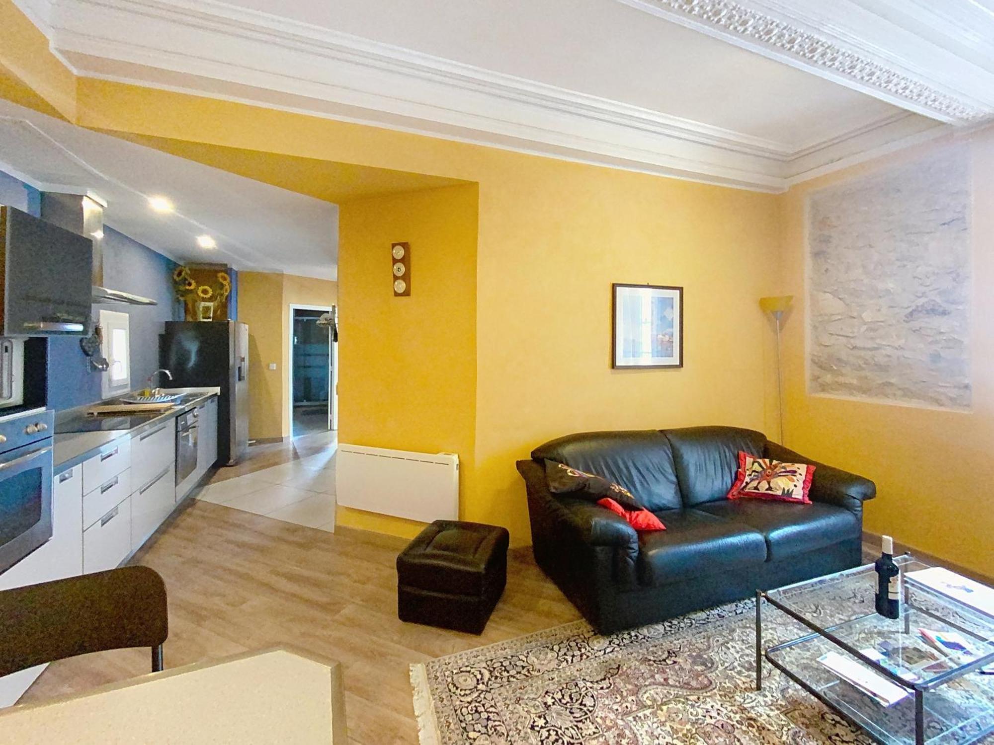 Residence Verdi - Appartements Meubles En Centre Ville Bedarieux Luaran gambar